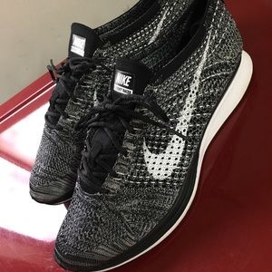 Nike Flyknit Racer Oreo 2.0 sz 11